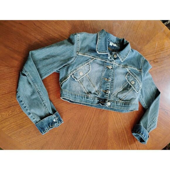 Younique brand Denim Cropped Jacket - Size: Large (1161) - Picture 7 of 8